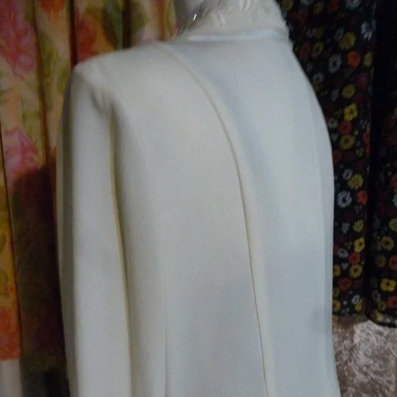 J. Taylor Ivory Sequin Collar Blazer Jacket Size 16 NWT Fully Lined Formal Caree - Picture 2 of 6